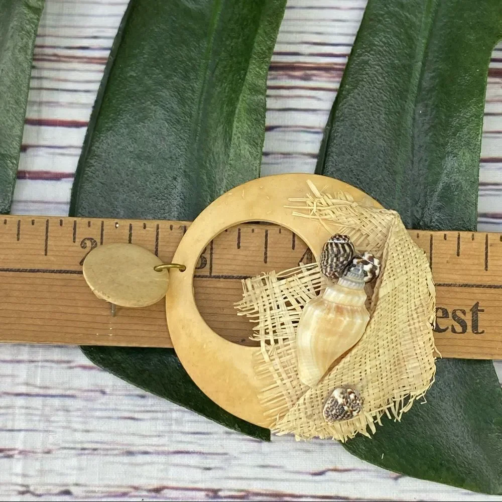 ‎80s Coconut Seashell Hoop Earrings